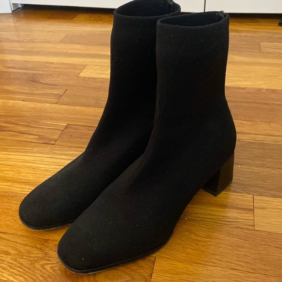 Via Spiga Women’s Black Sock Booties Size 7 - Picture 1 of 8